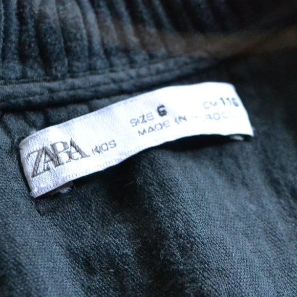 Zara Kid's Black Corduroy Collared Button Up Long Sleeve Romper Size 6 - Picture 4 of 6